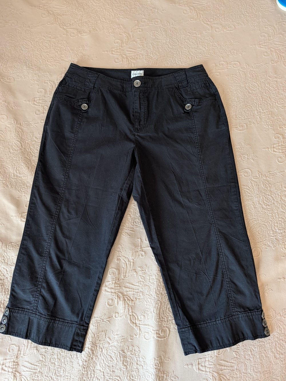 Chico's Classic Black Cropped Button-Tab Capris with Hem Buttons